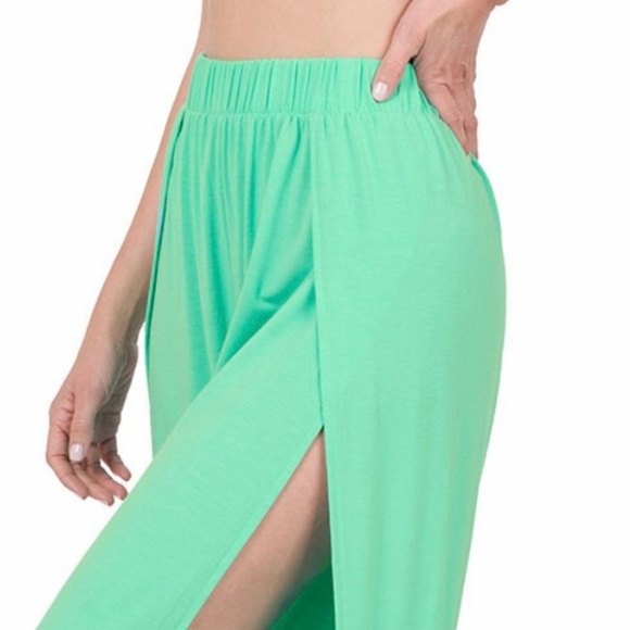 New!🎉 2 for $20 Plus Size Mint Green Split Leg Pants Size 1X 2X 3X - Picture 2 of 4